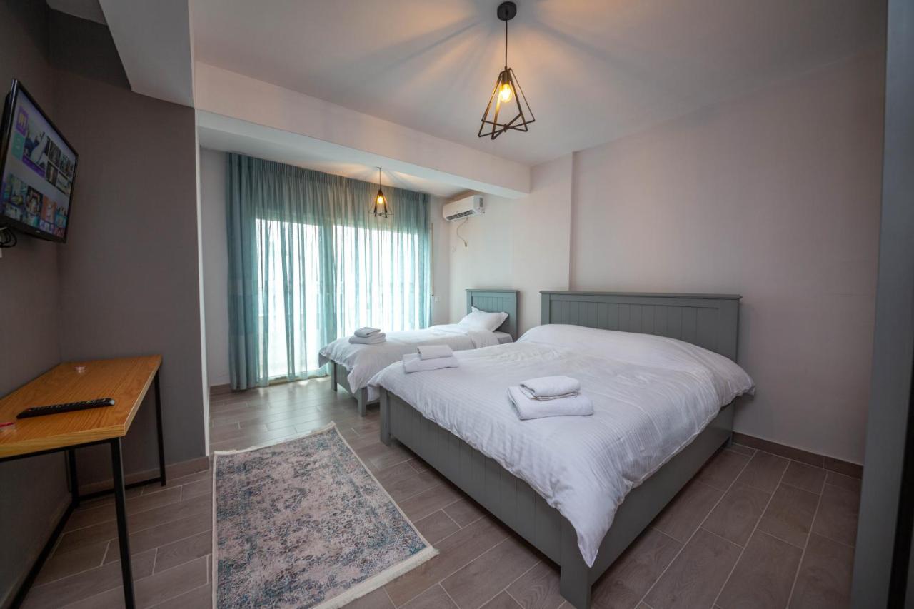 Aerial Hotel & Spa Vlorë Buitenkant foto