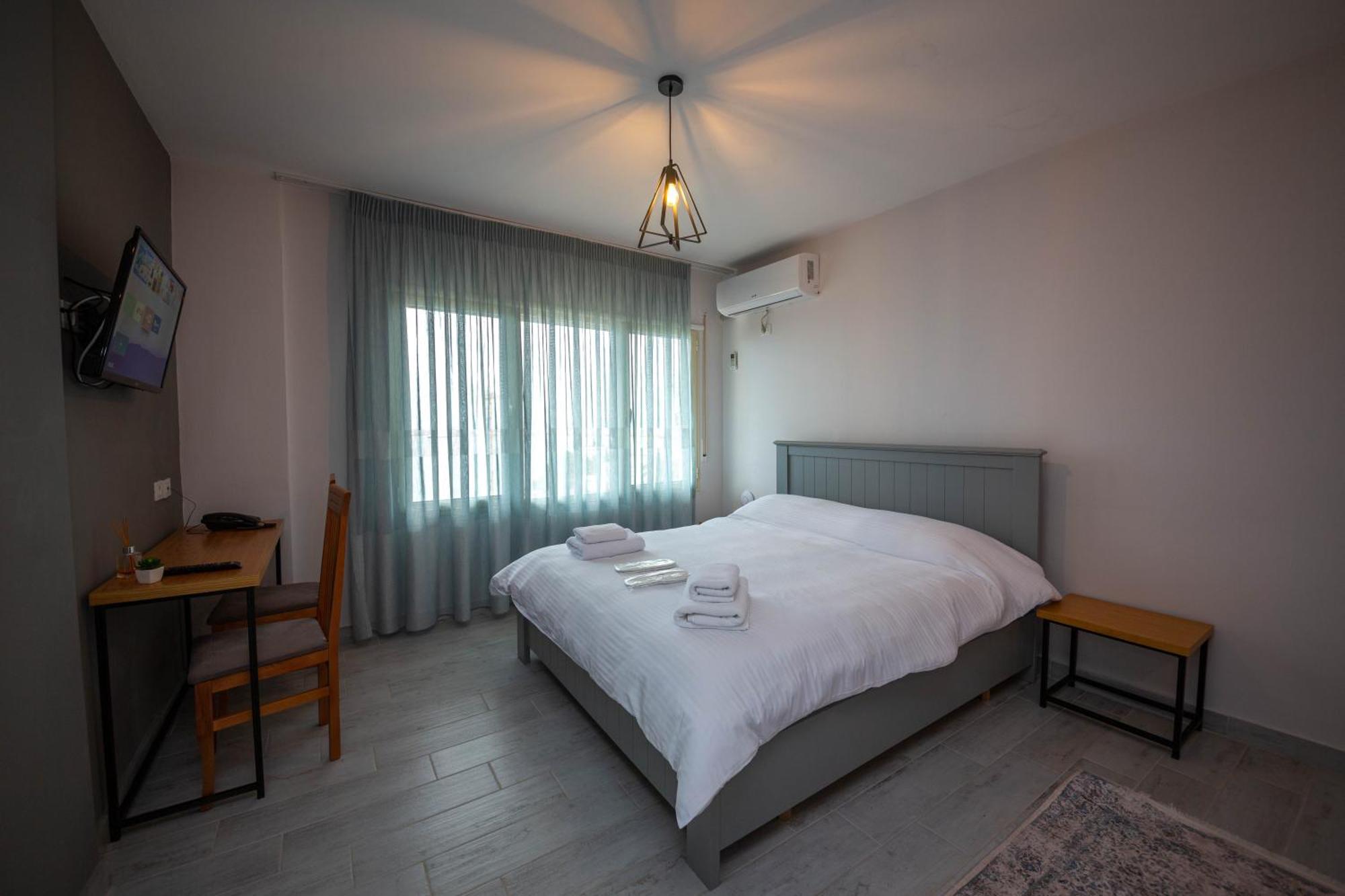 Aerial Hotel & Spa Vlorë Buitenkant foto